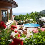 Gallo Nero Hotel SantʼAndrea