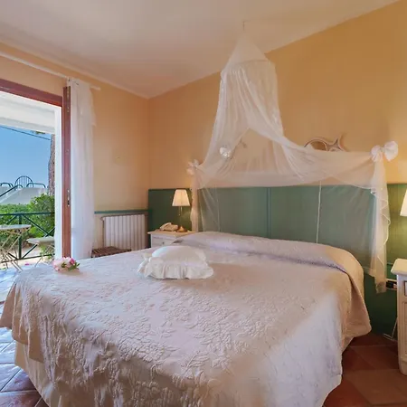 Gallo Nero Hotel