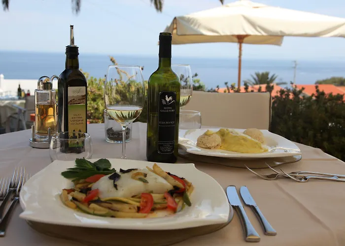 Отель Gallo Nero